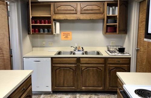 Lexington House | Relaxing 7- bedroom Retreat Center, Glamping style. 250 acres, hiking trails