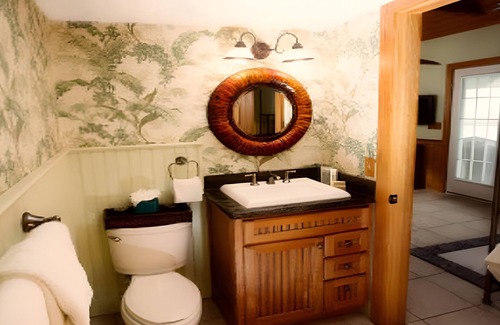 Captiva Hotel | Relaxing Bay Cottage | Kitchen | Free Parking | Outdoor Swimming Pool