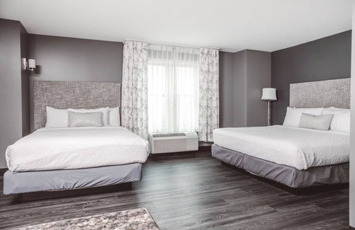 Zion Hotel | Relaxing Boutique Hotel w/Breakfast Buffet, Puzzles, 24-hour Gym & Cozy Corners