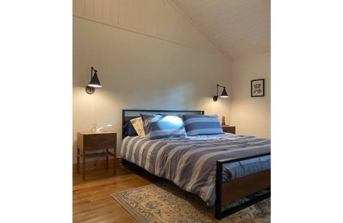 Cattail Creek Cabin | Relaxing Cabin in the Trees