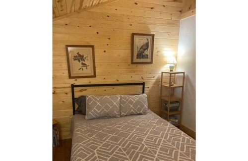 Cattail Creek Cabin | Relaxing Cabin in the Trees