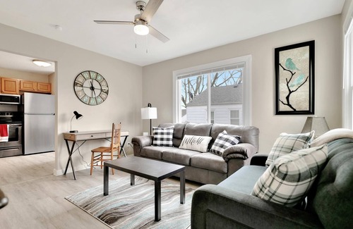 Decatur House | Relaxing - Dog Friendly - 2 Bedroom Home!