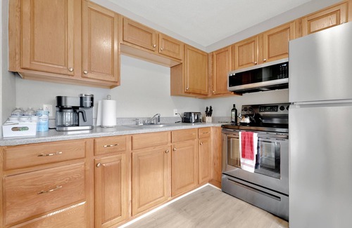 Decatur House | Relaxing - Dog Friendly - 2 Bedroom Home!