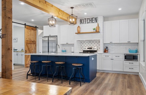 Wimberley House | Relaxing family friendly farmhouse minutes from the shops at Wimberley square!