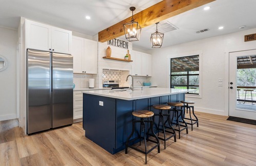 Wimberley House | Relaxing family friendly farmhouse minutes from the shops at Wimberley square!