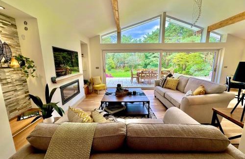 Ringwood House | Relaxing Forest & Coast Hideaway