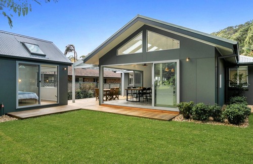 Pretty Beach Central Coast House | 'Relaxing Getaway' by Accom Holidays