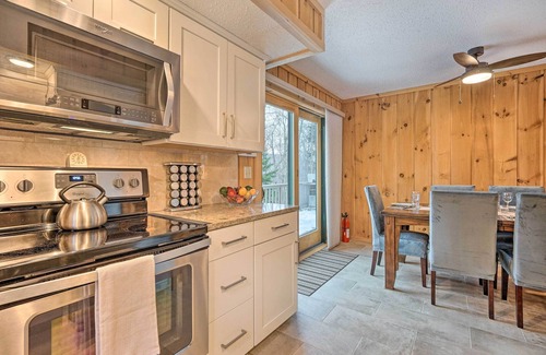 West Dover House | Relaxing Home Mins from Mt Snow, Hiking, & Lakes