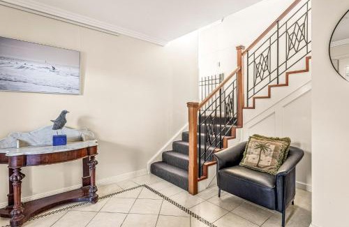 Kiama House | Relaxing Kiama Retreat with Garden & Comfort