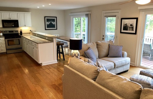 Henrico House | Relaxing Lake Gaston Getaway (two separate living spaces; sleeps 9)