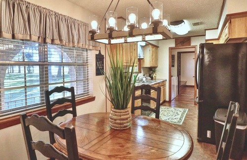 Genoa House | Relaxing Lake House Retreat on 12 Acres