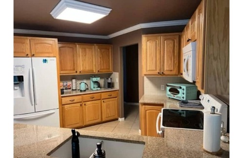 Eufaula House | Relaxing lakefront house on a peninsula, right on Eufaula Lake