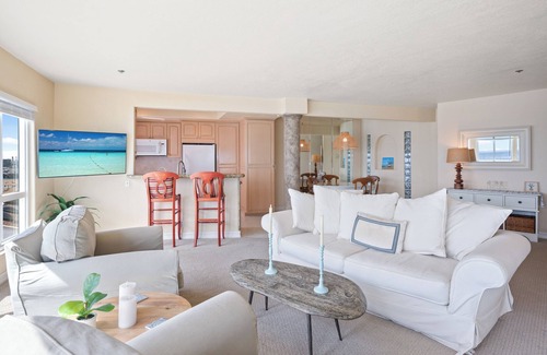 South Redondo Condo | Relaxing Ocean Front Getaway with Views, Views, Views!