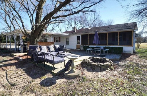 Golts House | Relaxing PRIVATE Country Home - Netflix WIFI Coffee INCLUDED