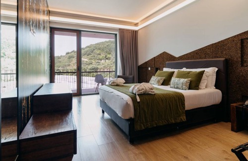 Balocas House | Relaxing Unit with Balcony | Living Room + Full-Kitchen