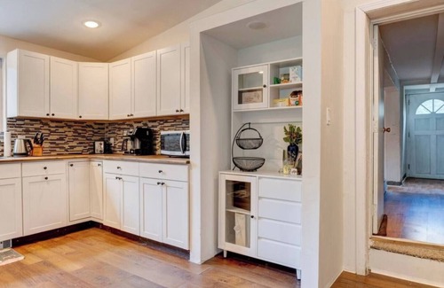 Bloomfield Apartment | Relaxing Retreat w/Sweet Yard!