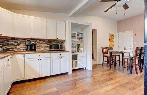 Bloomfield Apartment | Relaxing Retreat w/Sweet Yard!