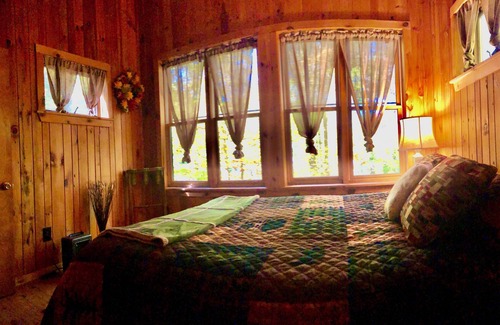 Cattail Creek Cabin | Relaxing Rustic Couples Getaway on Cattail Creek