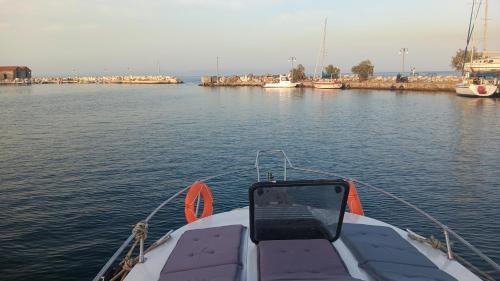 Panagiouda Boat Rental | Relaxing stay a cozy yacht on the island of Lesbos