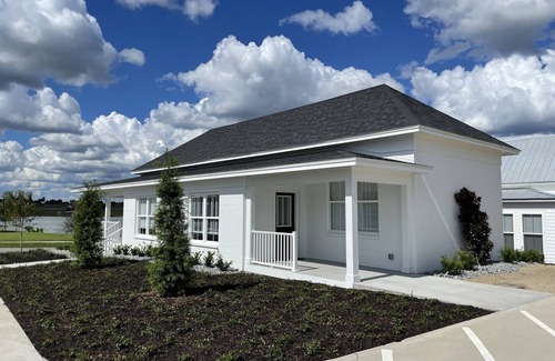 Lake Alfred Cottage | Relaxing Stay in Duplex at Adams Estate