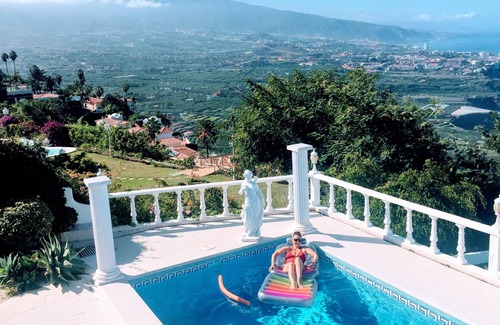 Santa Ursula Villa | Relaxing villa. Heated pool. Luxurious views. Massage