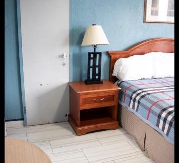 Clinton Hotel | relaxinn motel