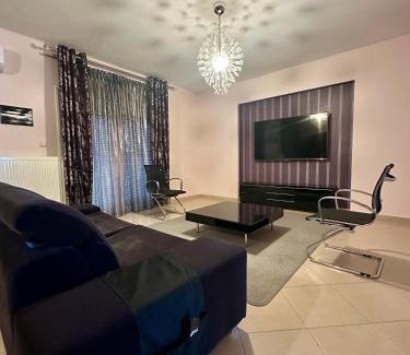 Pavlos Melas Apartment | REM Apartments