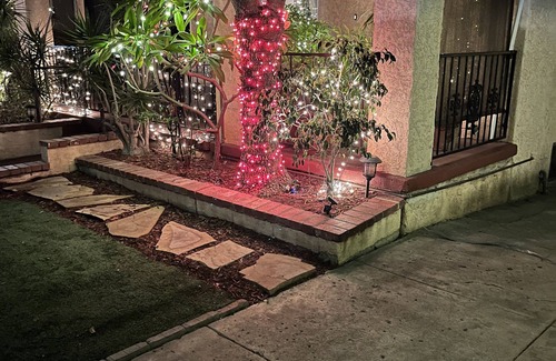 Downtown Los Angeles House | Remodeled 2 bedroom duplex centrally located!