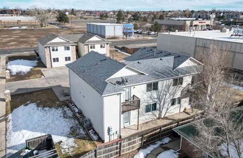 Brighton House | Remodeled 2 King Beds close to DIA and Barr Lake