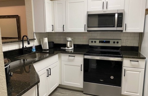 Oak Ridge Condo | Remodeled Affordable and near Orlando Attractions