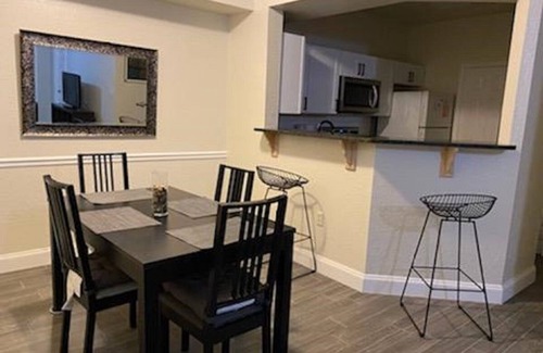 Oak Ridge Condo | Remodeled Affordable and near Orlando Attractions