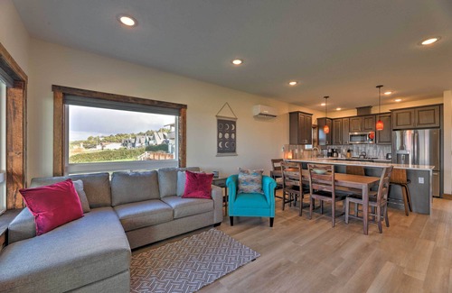 Waldport Cottage | Remodeled Sanderling Sea Cottages, Unit 4