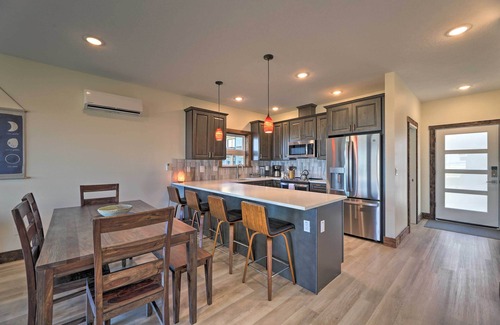 Waldport Cottage | Remodeled Sanderling Sea Cottages, Unit 4