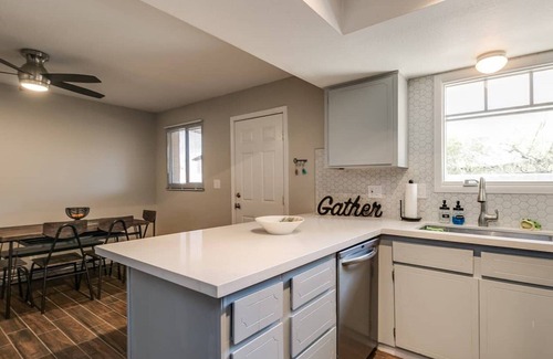 Kyrene-Superstition House | Remodeled Tempe Home in Prime Location!