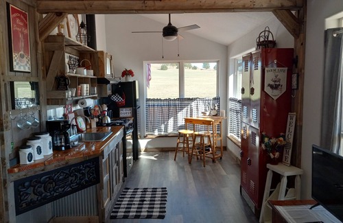 Recluse Cabin | Remote cabin for newlyweds or hunters. Wildlife, solitude, stillness abound.