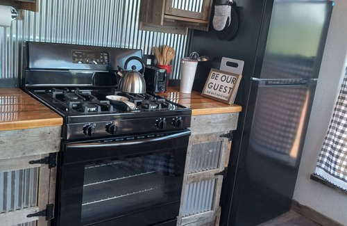 Recluse Cabin | Remote cabin for newlyweds or hunters. Wildlife, solitude, stillness abound.