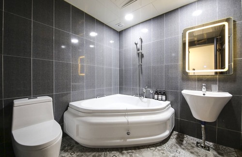 Gongju Hotel | Renaissance Hotel