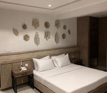 G-8 Sector Hotel | Renaissance Hotels