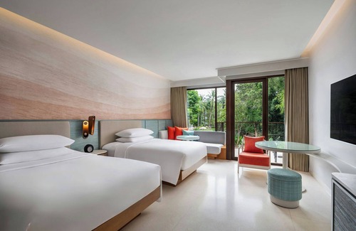 Mai Khao Resort | Renaissance Phuket Resort & Spa