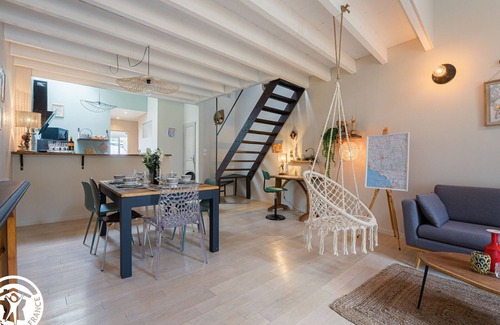 Mareuil-Sur-Lay-Dissais Cottage | Renovated House with Shared Pool and Garden in Mareuil-sur-Lay, Sleeps 6