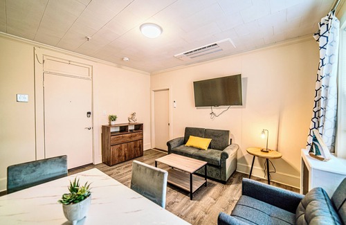 Falmouth Apartment | Renovated 1-Bedroom Apartment in Beautiful Downtown Falmouth Located on Main St