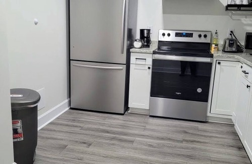 Durham Apartment | Renovated 2 Bed Walltown Home Walk to Duke B