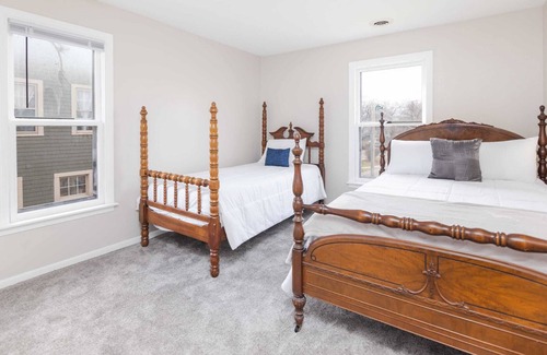 Des Moines House | Renovated 3 Bedroom Home Near Drake and Downtown