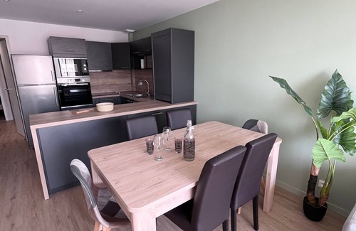 Saint-Jean-de-Monts Apartment | Renovated apartment 50m from sea for 6 people