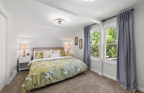 Cleveland House | Renovated and Professionally Designed 3Bed Home