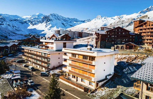 Les Almes Apartment | Renovated Apartment near Slopes with WiFi - Tignes le Lac