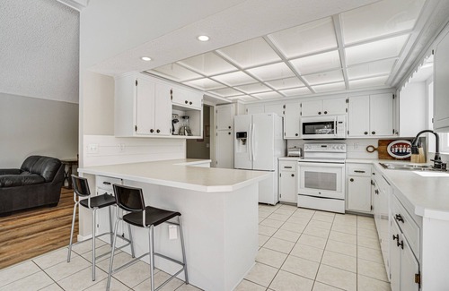 Blaine House | Renovated Blaine Farmhouse w/Heated Pole Barn!