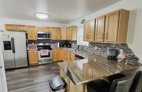 Tobyhanna House | Renovated Country Place House w/Hot Tub & Fire Pit