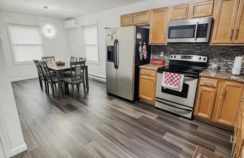 Tobyhanna House | Renovated Country Place House w/Hot Tub & Fire Pit