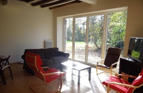La Bazoge Cottage | Renovated Farm Near Le Mans: 4 Bedrooms, Modern Amenities, Countryside Bliss, Sleeps 8
